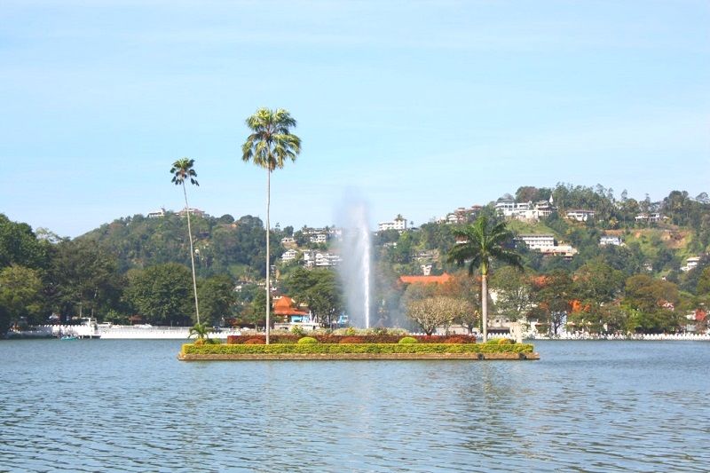 Kandy Lake (Bogambara Lake)