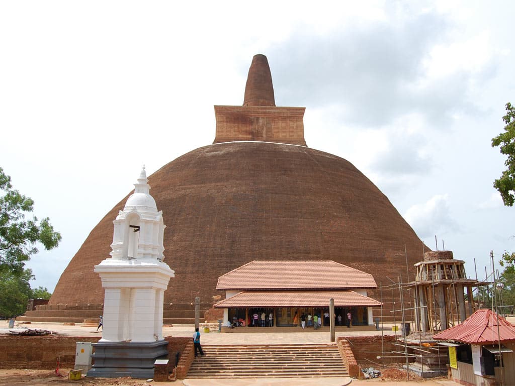 Abhayagiriya Stupa
