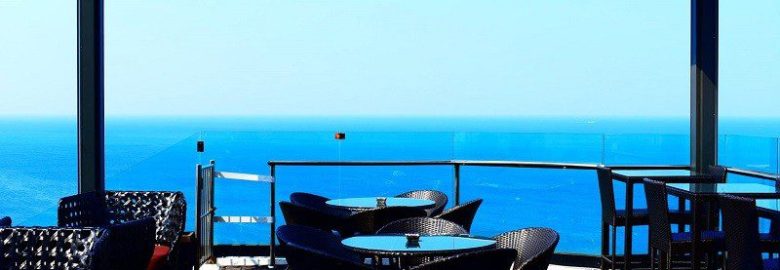 ON14 Rooftop Bar & Lounge